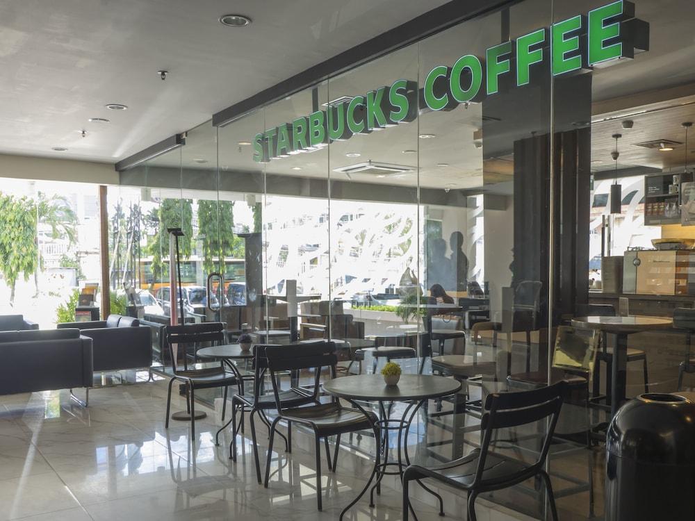 D'Primahotel Wtc Mangga Dua Jakarta Buitenkant foto