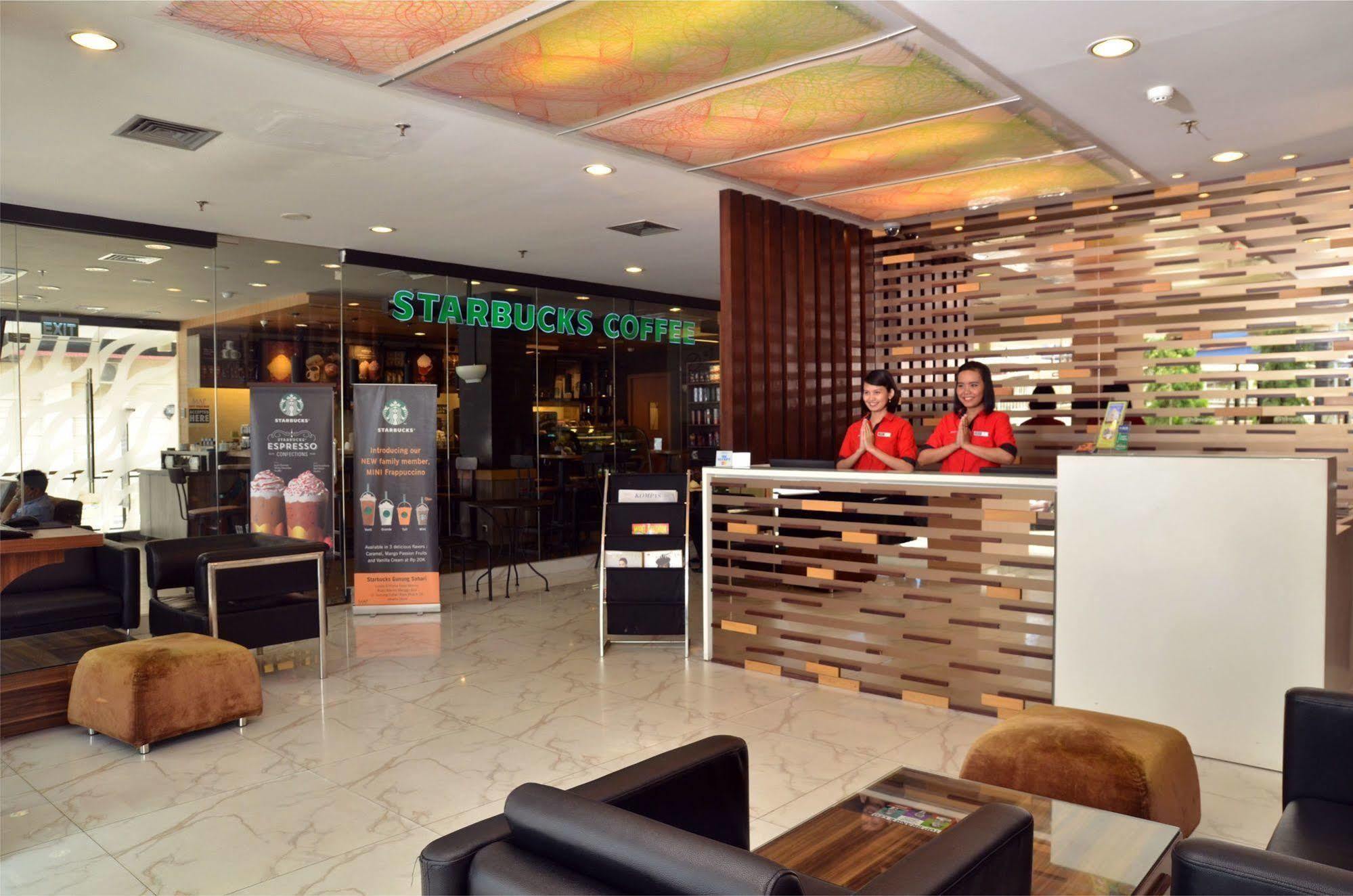 D'Primahotel Wtc Mangga Dua Jakarta Buitenkant foto