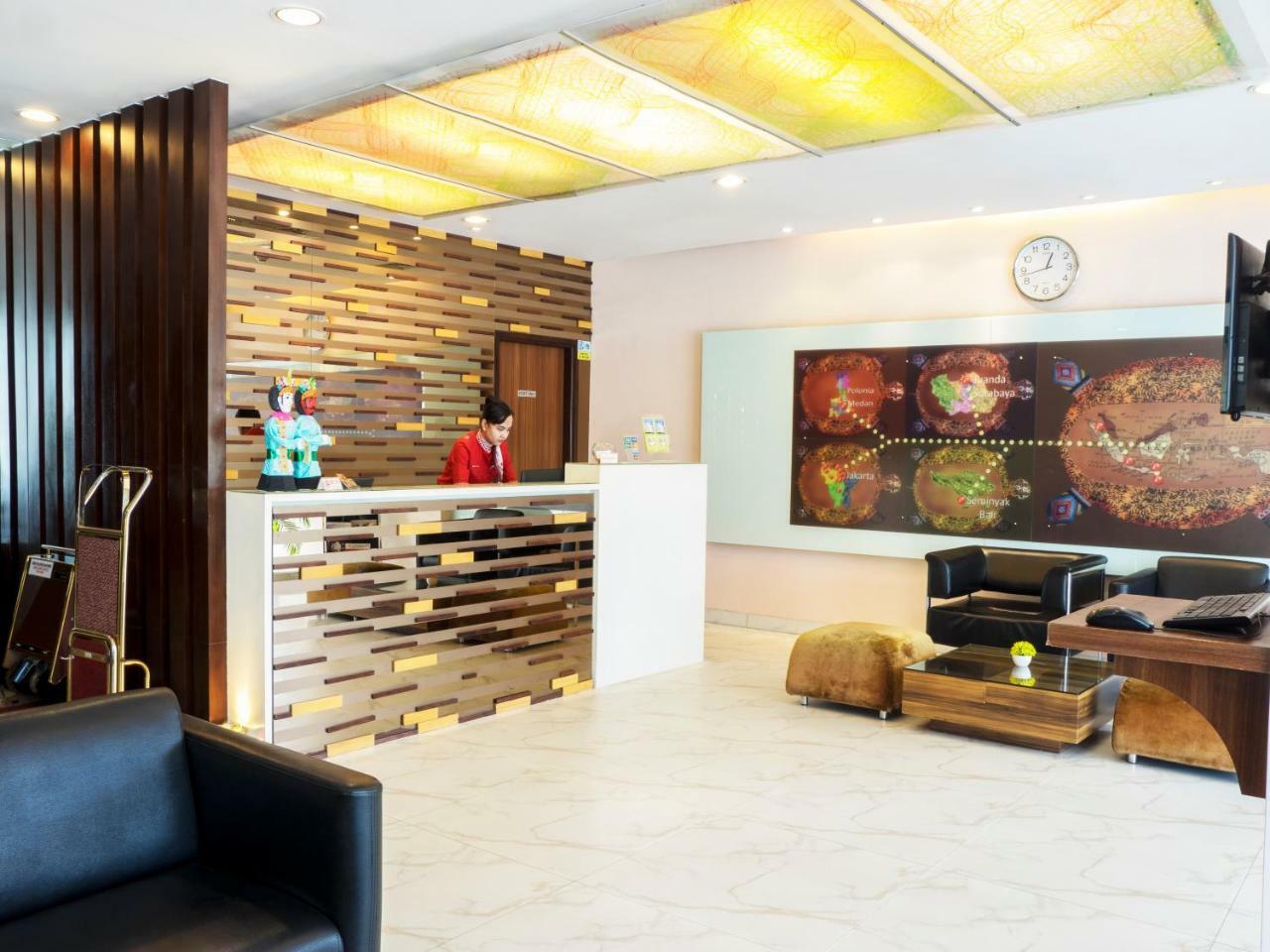 D'Primahotel Wtc Mangga Dua Jakarta Buitenkant foto